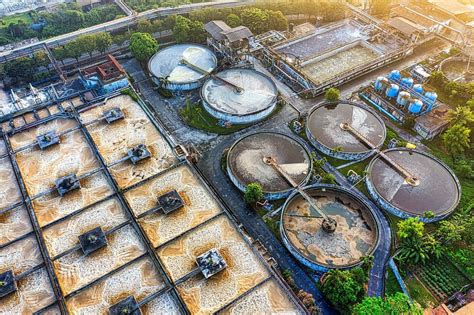 Las Vegas to get $98 million to replace water treatment facilities .